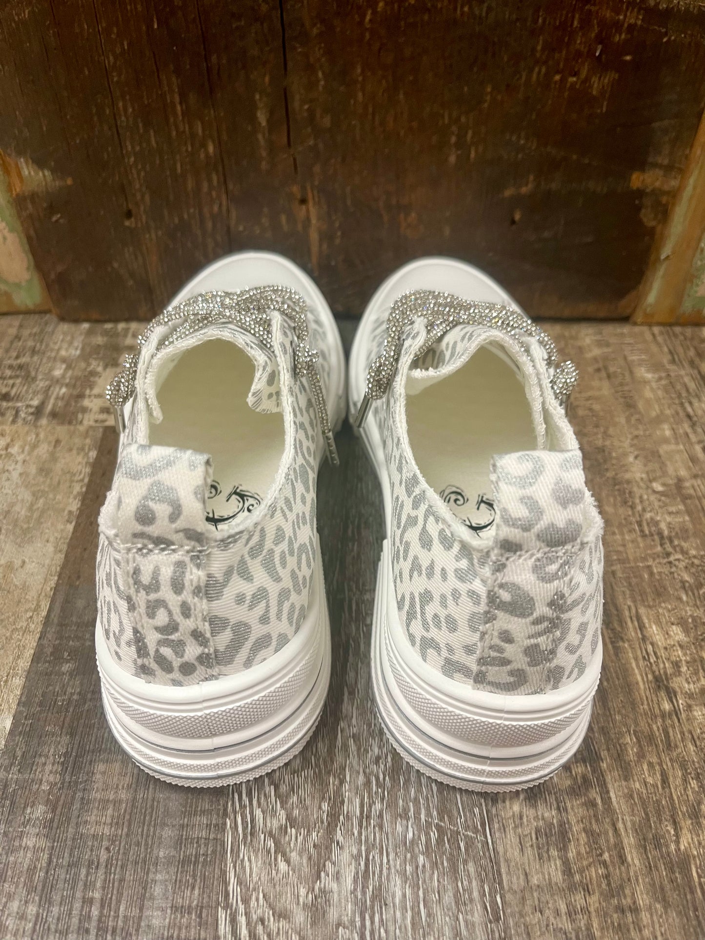 Aman Leopard Sneaker