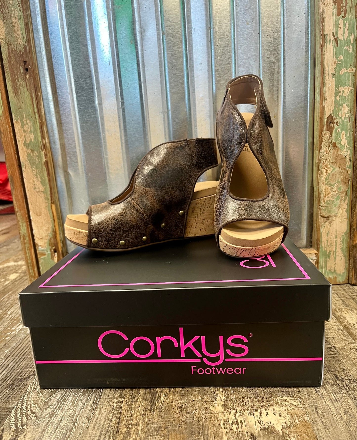 Frisky Espresso Wedge