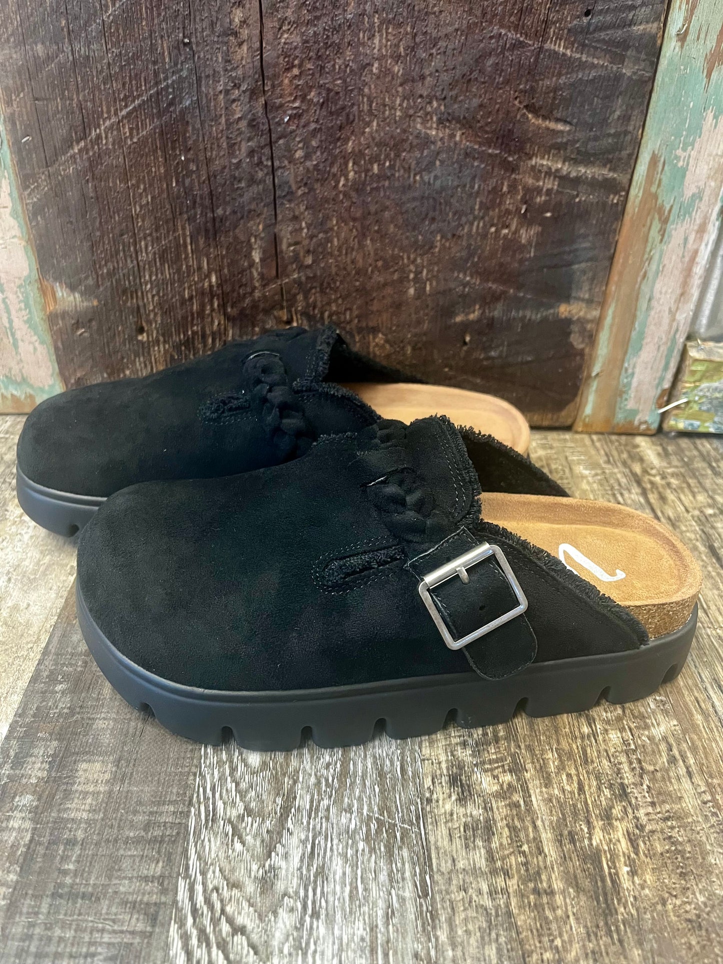 Very G Cali Clog