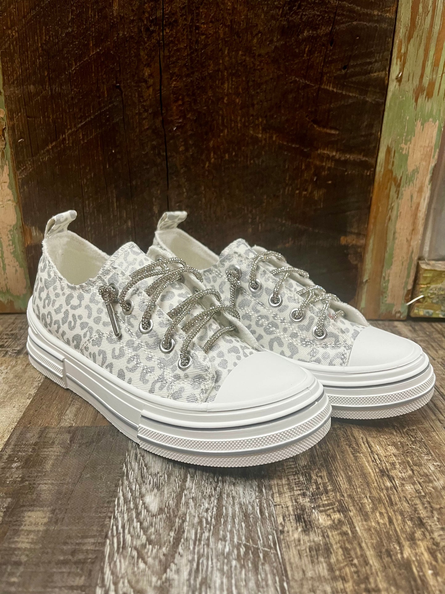 Aman Leopard Sneaker
