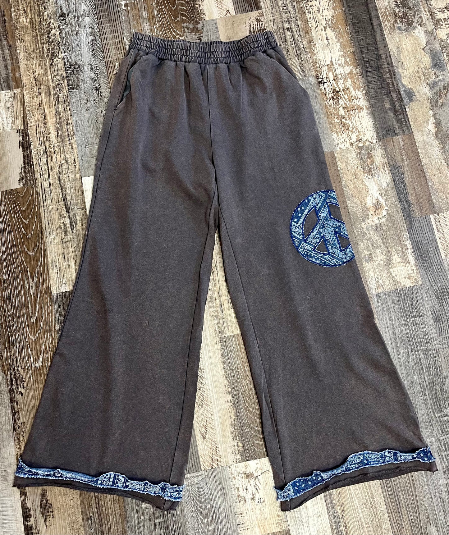 Paisley Peace Pant