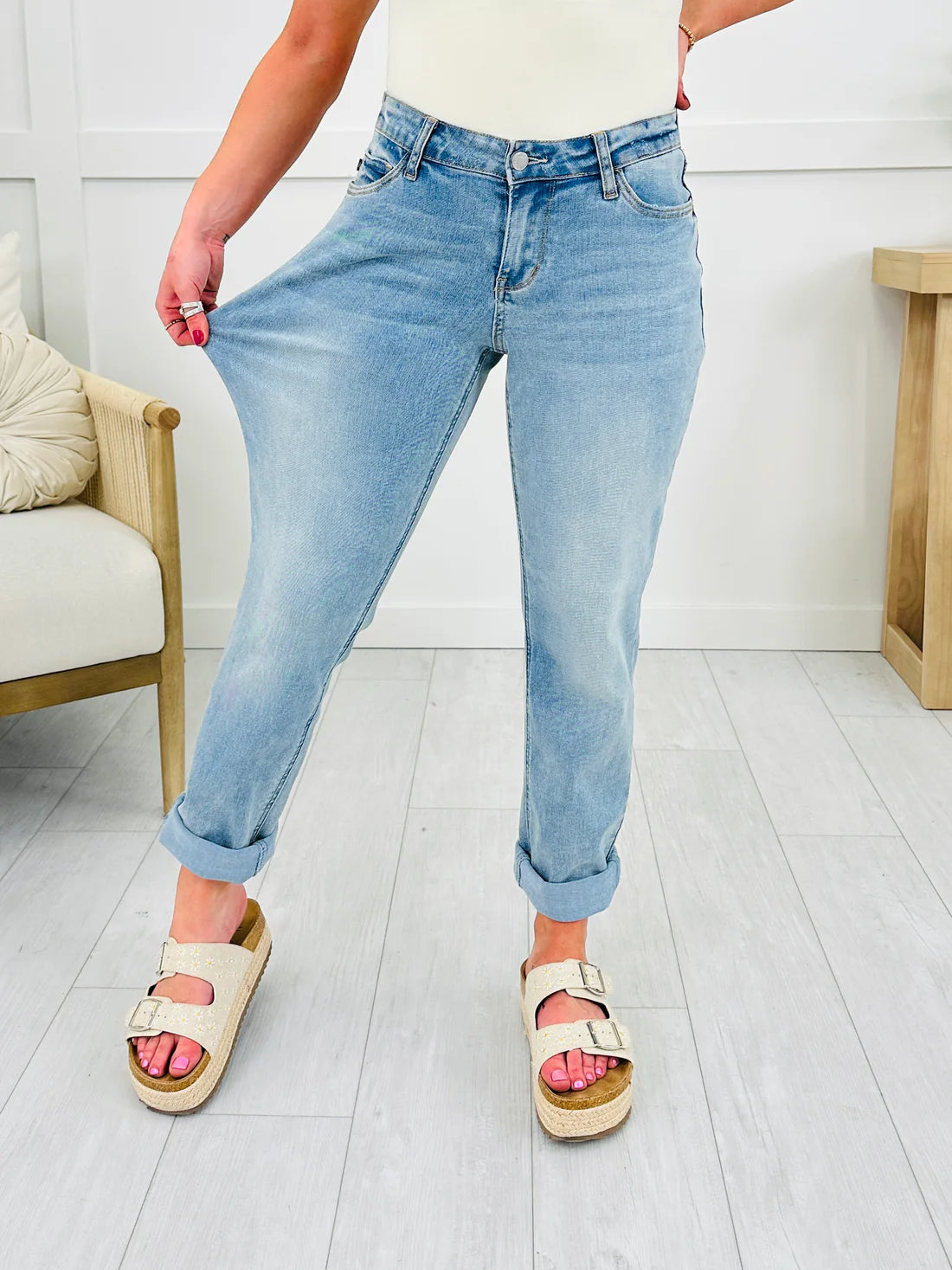 JB V Front Cool Denim BF Jean