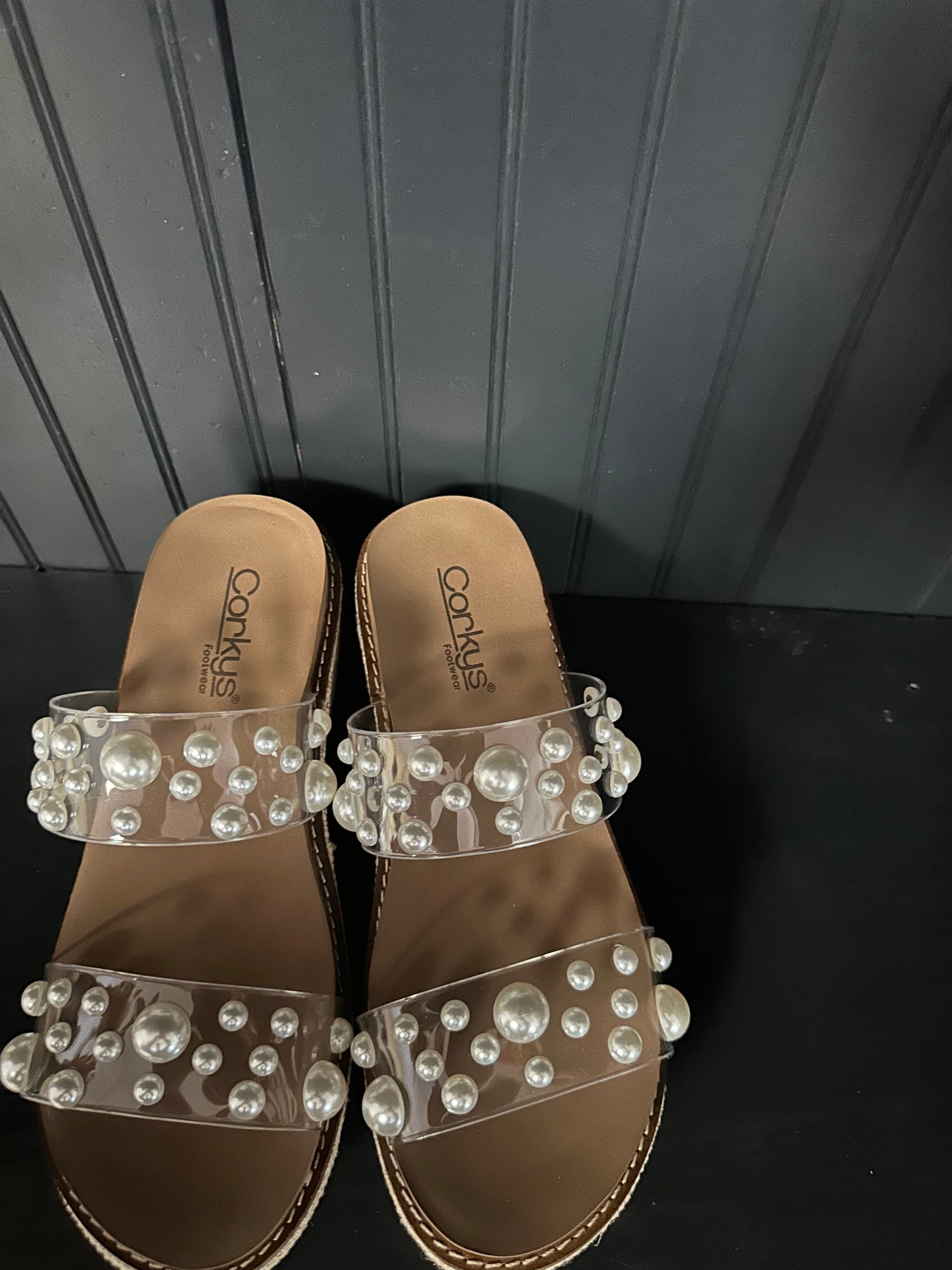 Corky's Looks Whos's Here