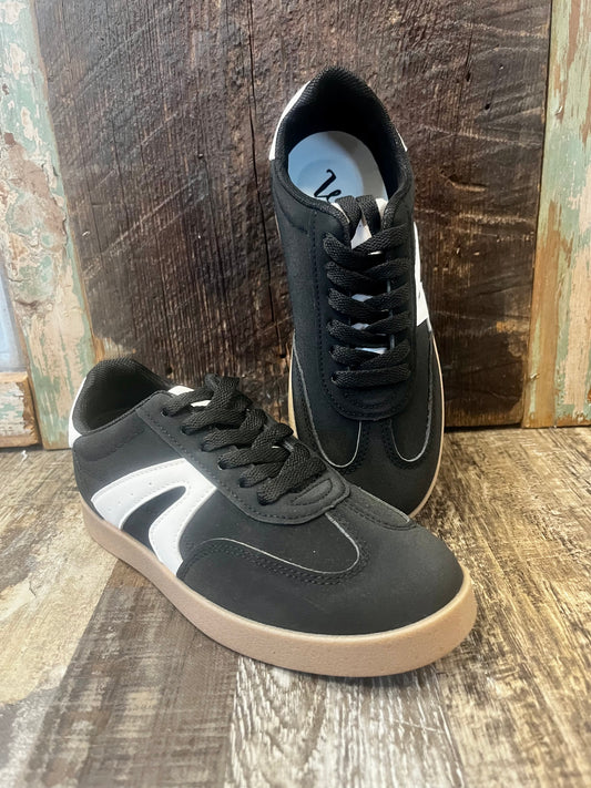 Very G Retro Sneaker