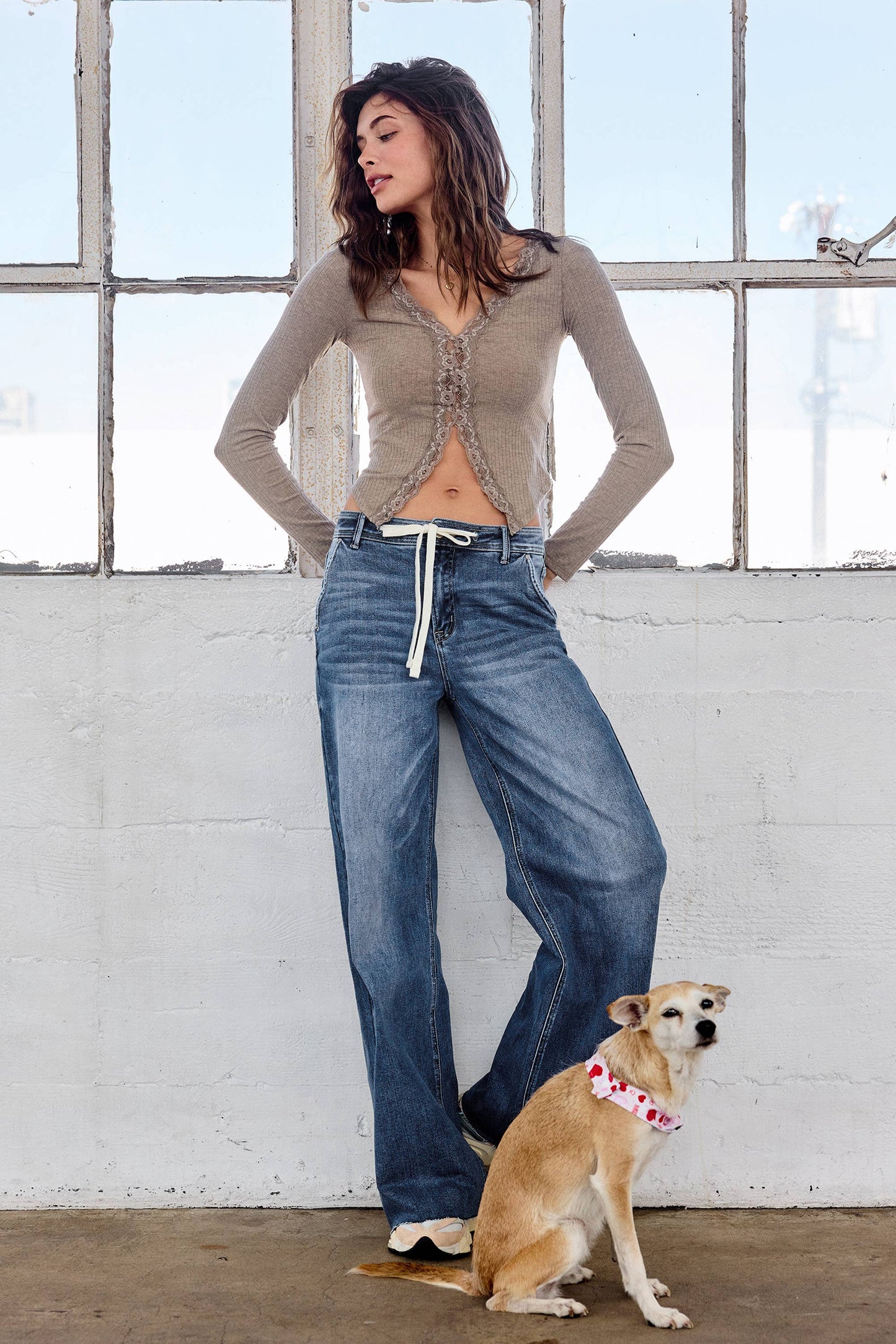 Relaxed Wide Leg Jean