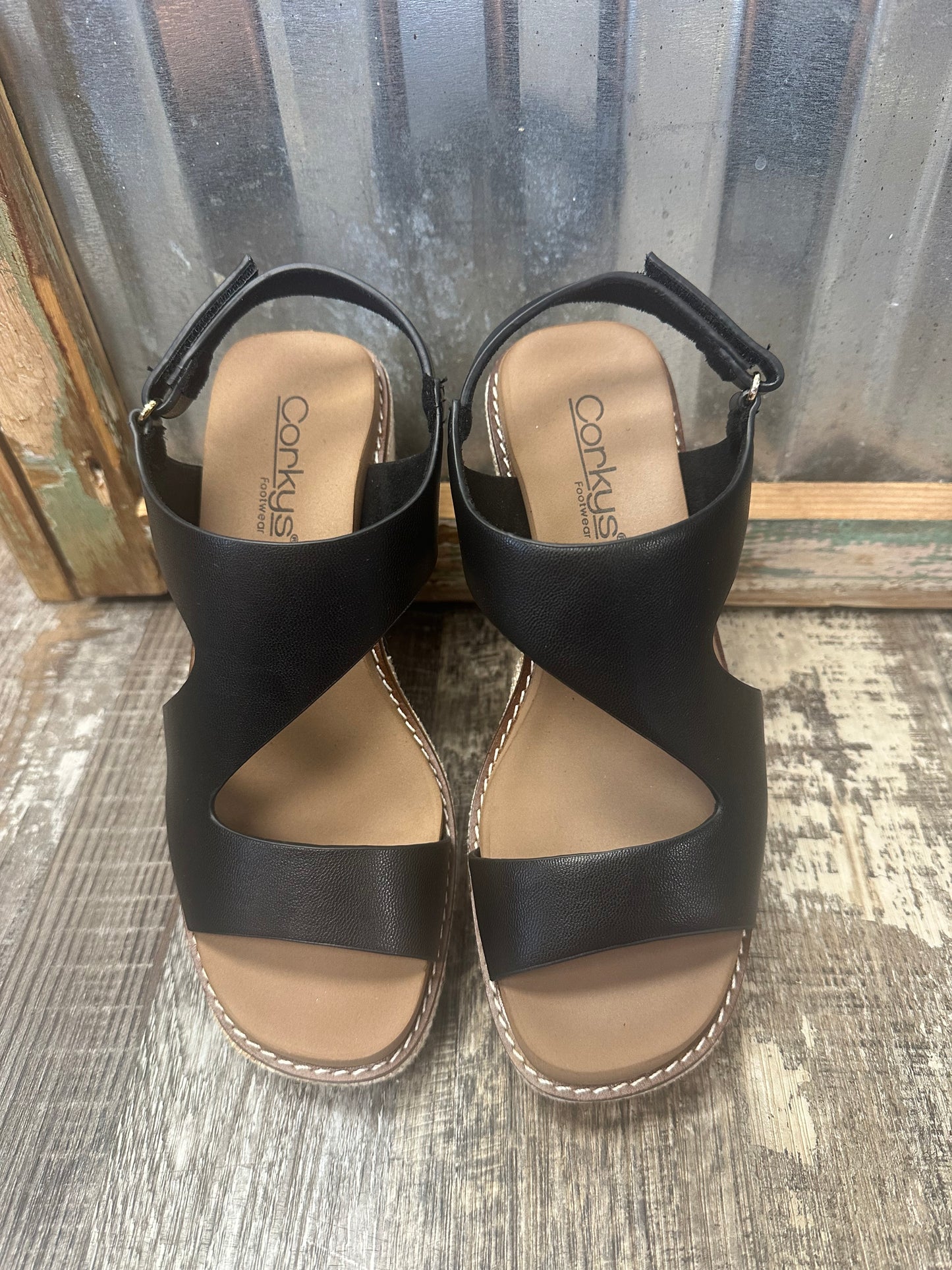 Corky's Steppin Out Wedge