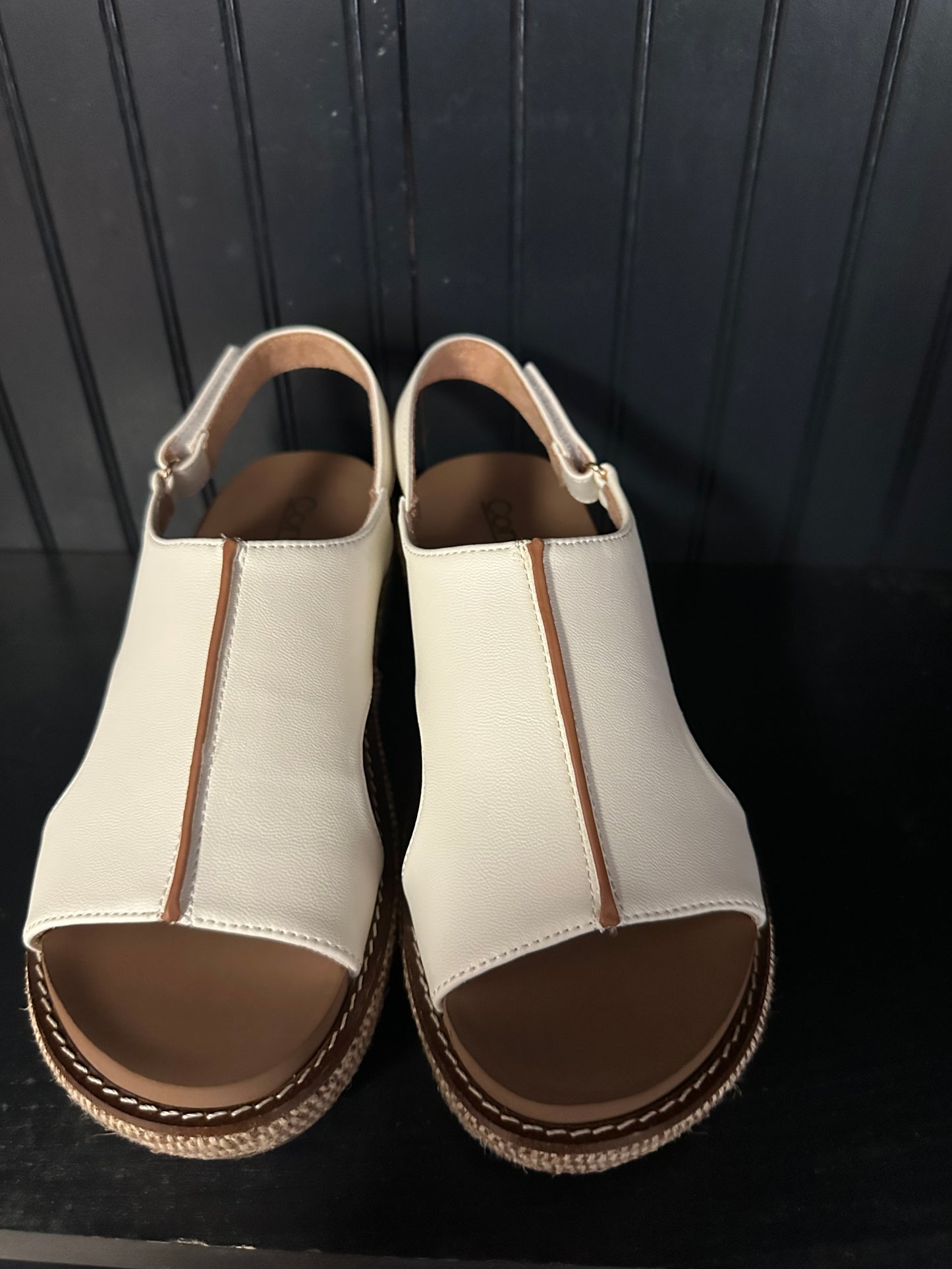 Corky's Volta II -White
