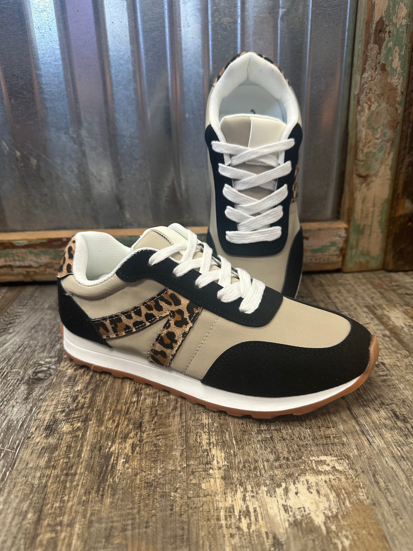 Joel Platform Sneaker