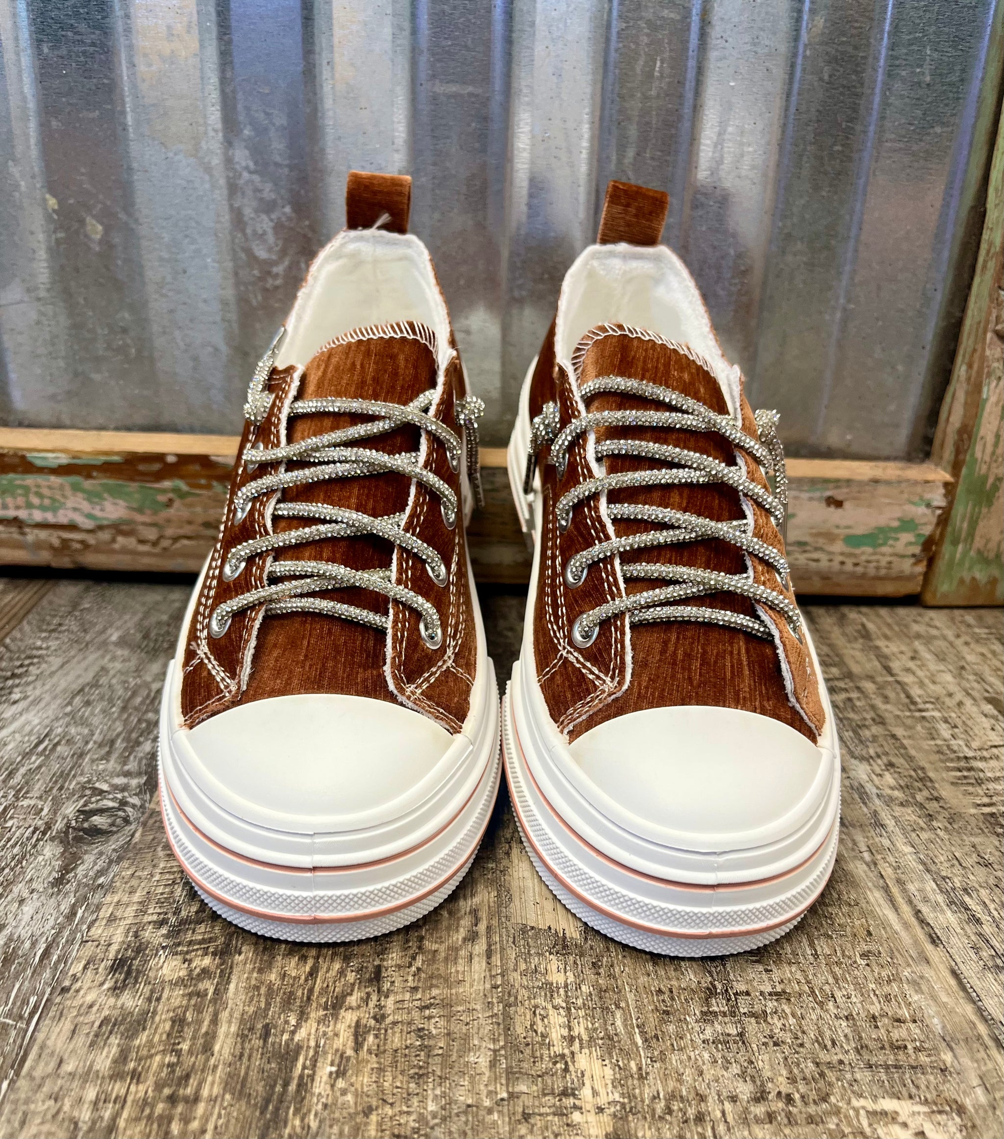 Aman Velvet Sneakers