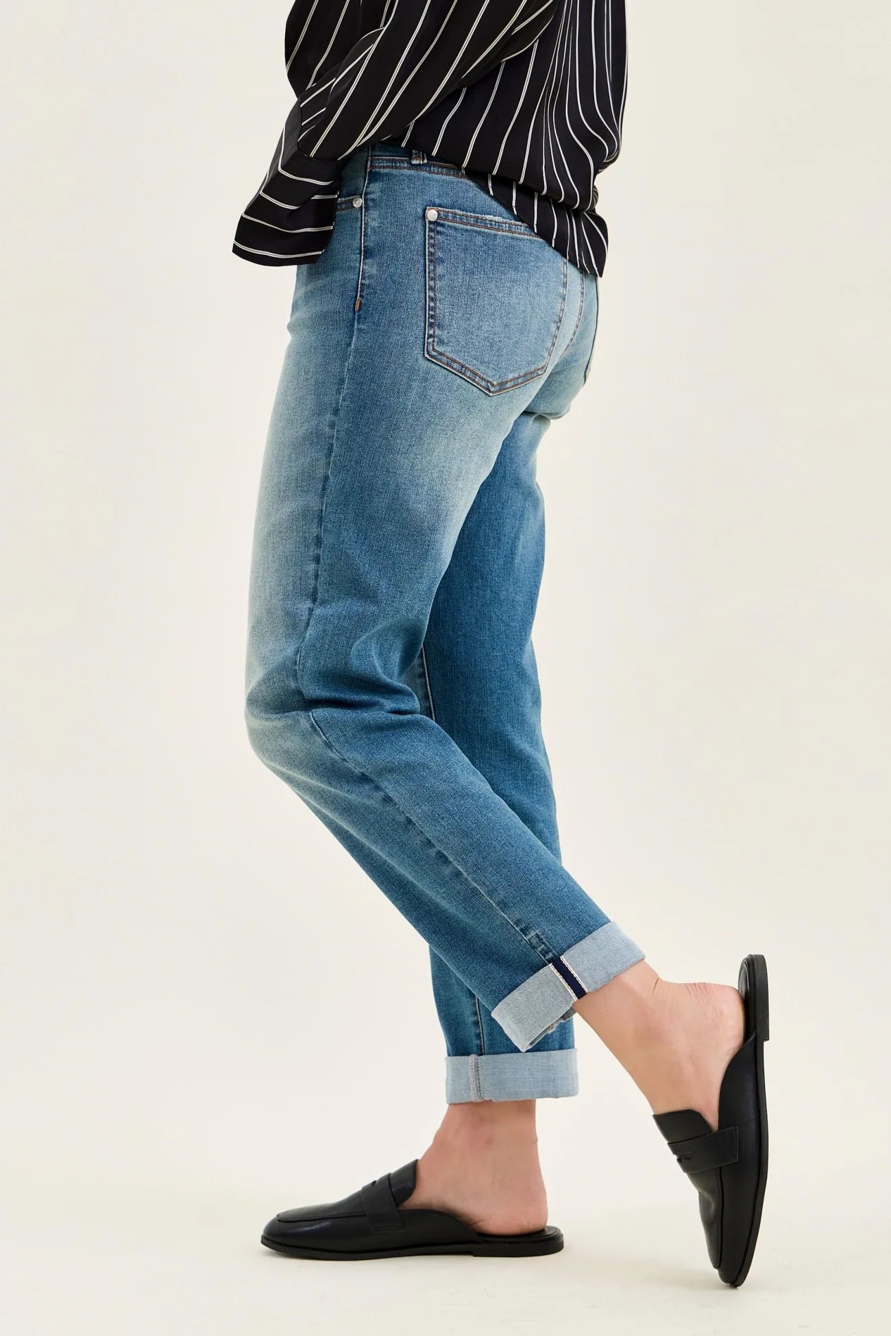 Judy Blue Mid Rise Cool Denim
